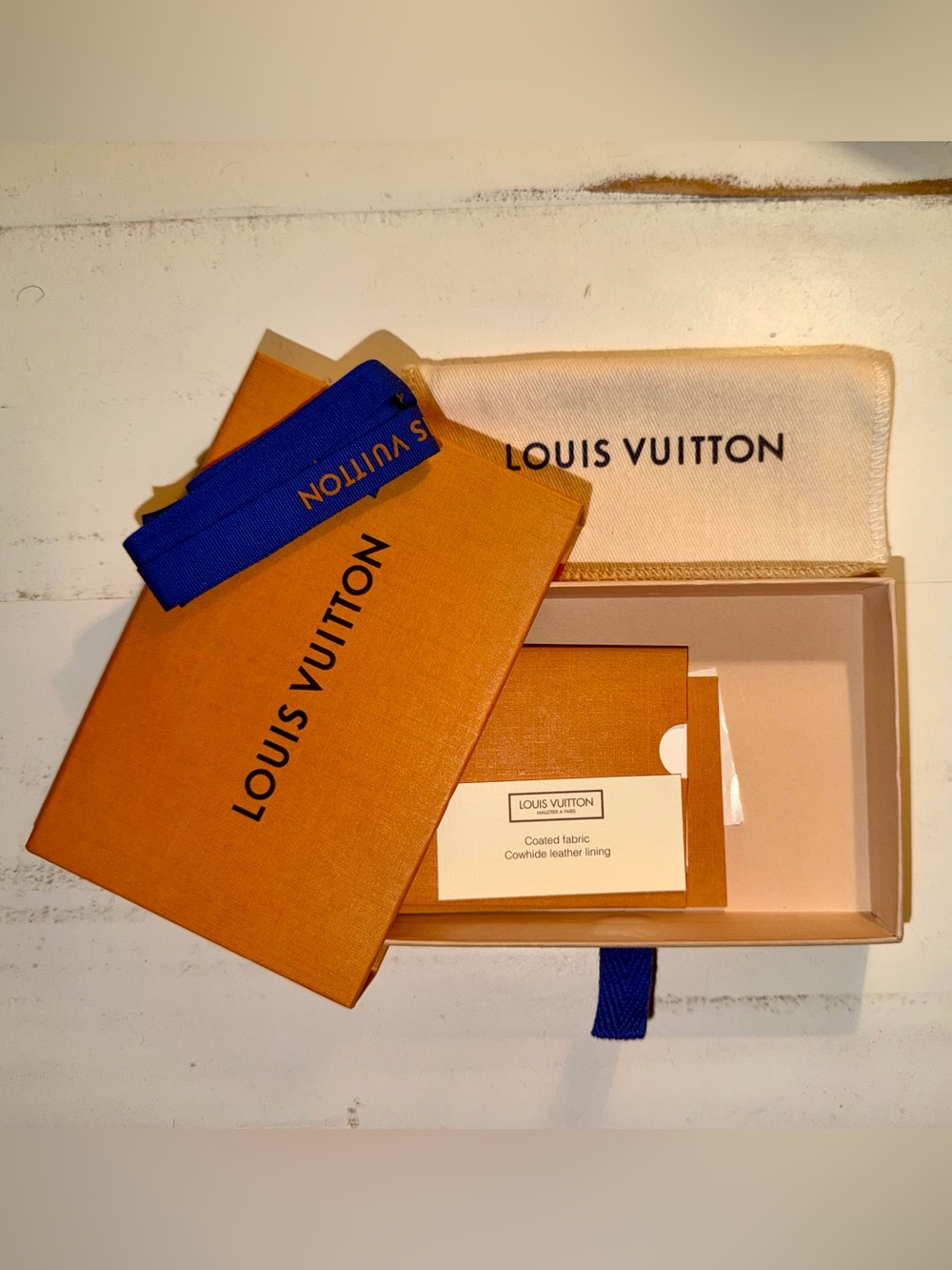 Louis Vuitton Neon Yellow Monogram Pocket Organiser - Picture 7 of 9